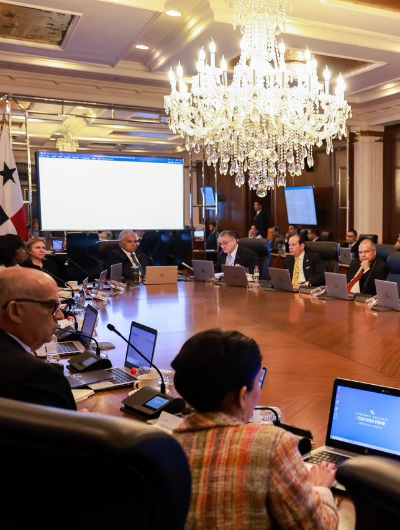 foto de portada de la publicación Gabinete da luz verde para estudios y selección de concesionario del teleférico