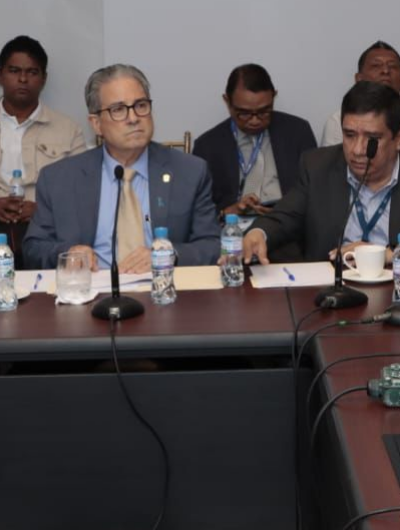 foto de portada de la publicación Gremios sustentan propuestas en Mesa de Salud en discusión sobre integración-coordinación MINSA-CSS