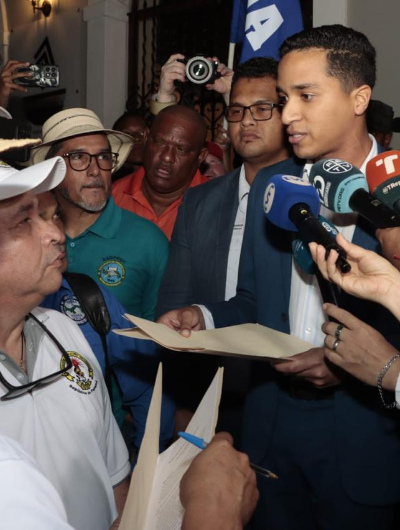 foto de portada de la publicación Gobierno recibe carta de gremios que marcharon hasta el parque Catedral