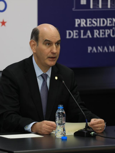 foto de portada de la publicación Chapman reitera compromiso con la estabilidad financiera y el cumplimiento de leyes en la asignación de presupuesto