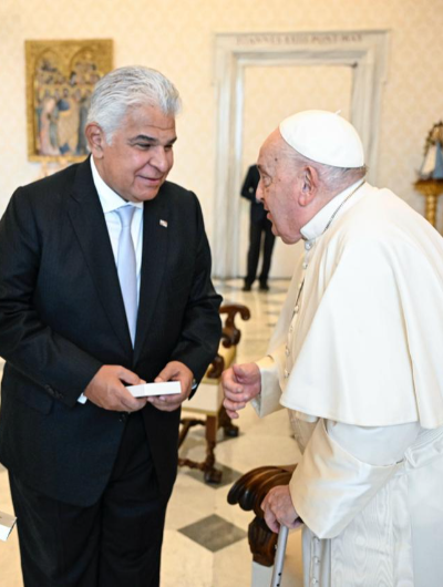 foto de portada de la publicación El Papa Francisco se reúne con el Presidente Mulino y manifestó su solidaridad por el Canal de Panamá